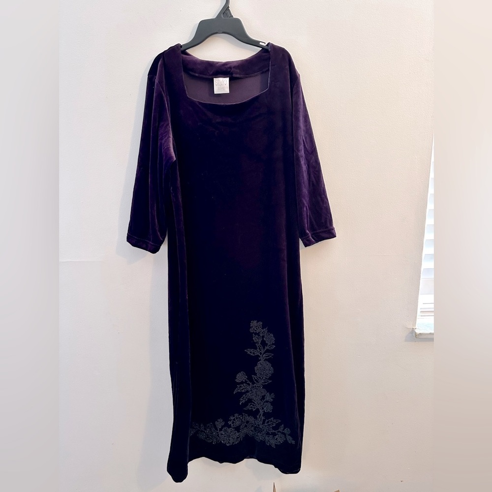 Style Studio Womens Large  Purple Velour Long Sleeve Long Modest Dress BEADED